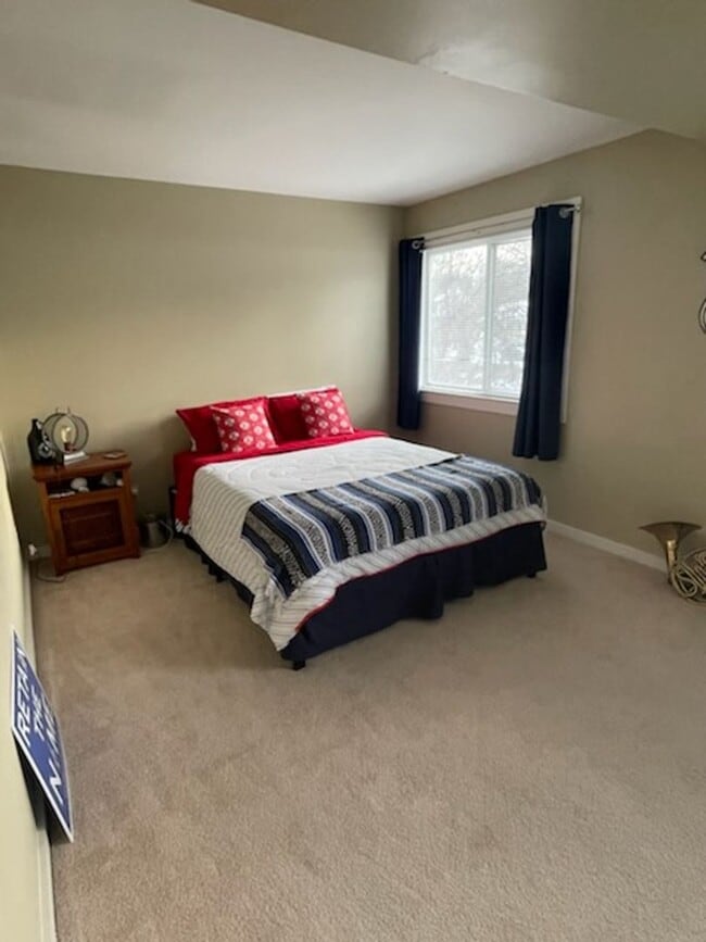 Building Photo - 2 BR 2 BA Condo