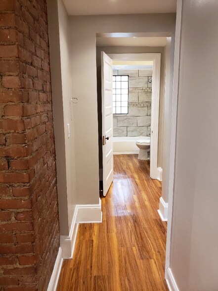 Building Photo - 3192 W 14th St