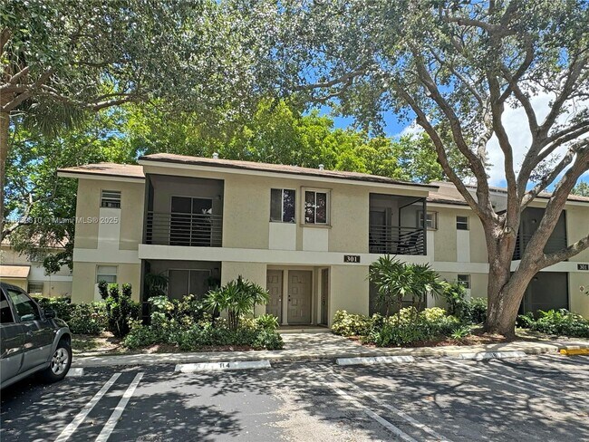 Building Photo - 301 Gardens Dr