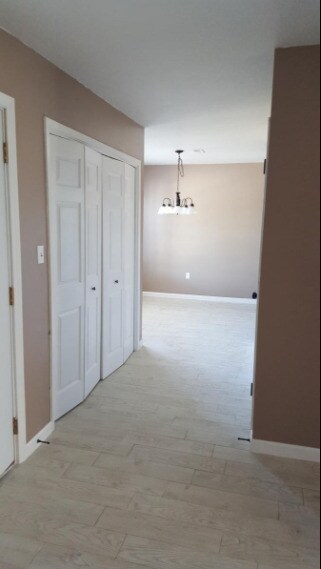 Building Photo - 943 Valley Rd