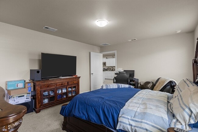 Building Photo - 6908 Wagon Ct