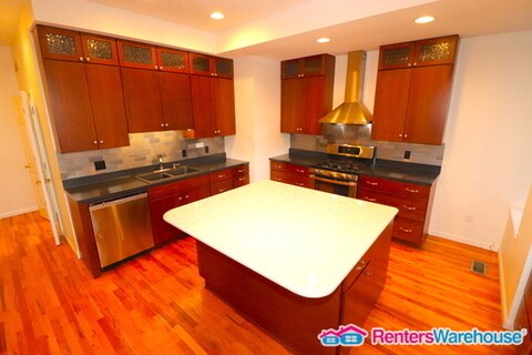 Building Photo - 4435 Oakland Ave