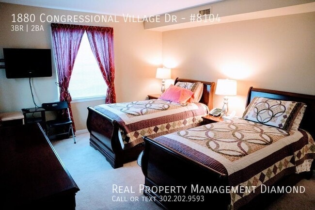 Building Photo - 1880 Congressional Village Dr