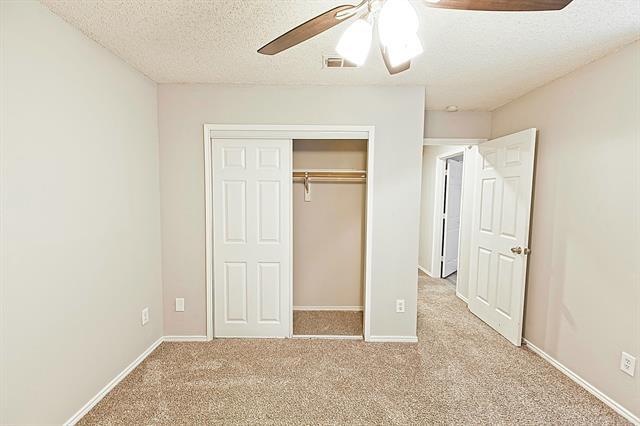 Building Photo - 1321 Overlook Dr