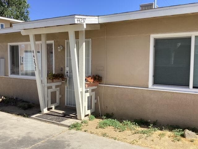 Building Photo - 44257 Beech Ave