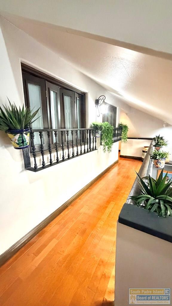 Building Photo - 106 W Morningside Dr