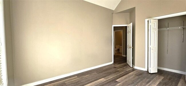 Building Photo - 3350 Steeple Way