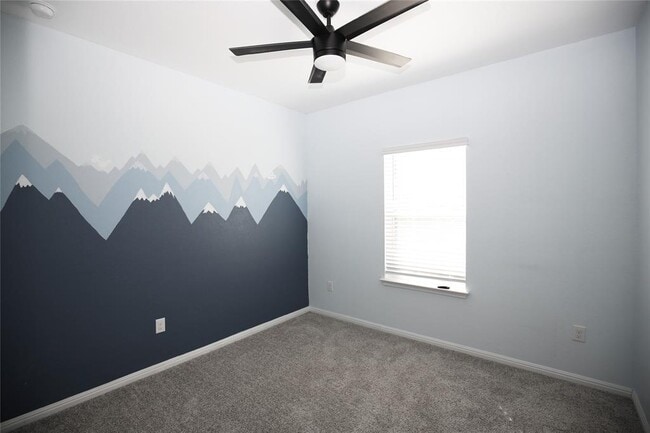 Building Photo - 325 Old Glory Trail