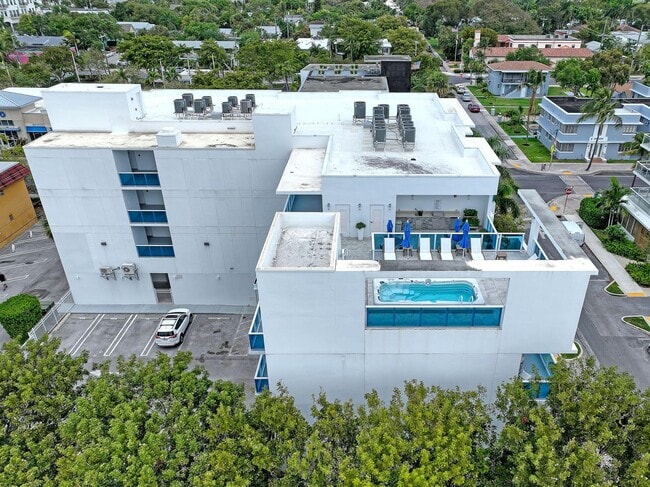 Building Photo - 1 S Palmway