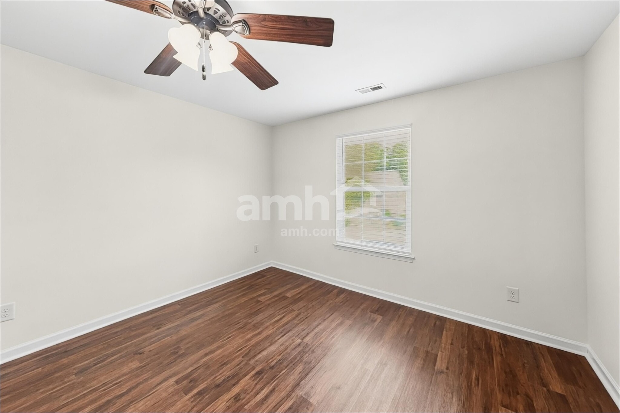 Building Photo - 7923 Suttonview Dr