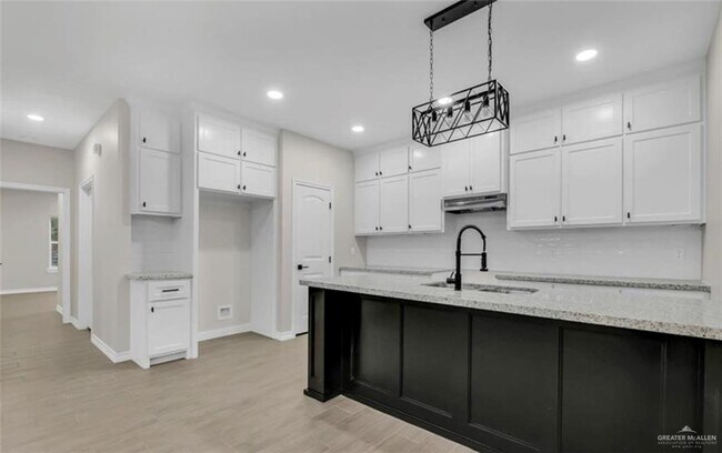 Building Photo - 316 Ricky Ave