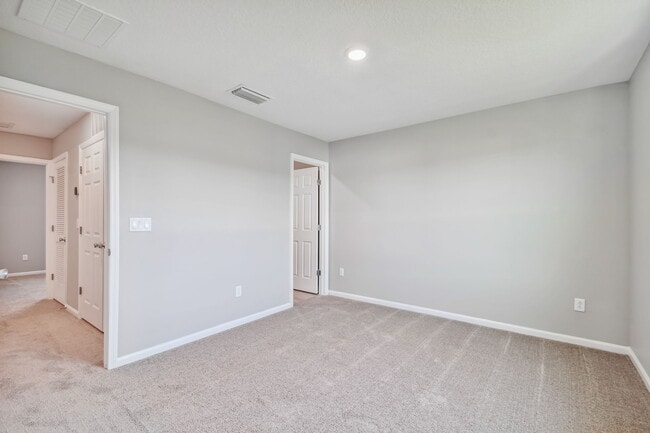 Building Photo - 9798 Fiddleback Ln