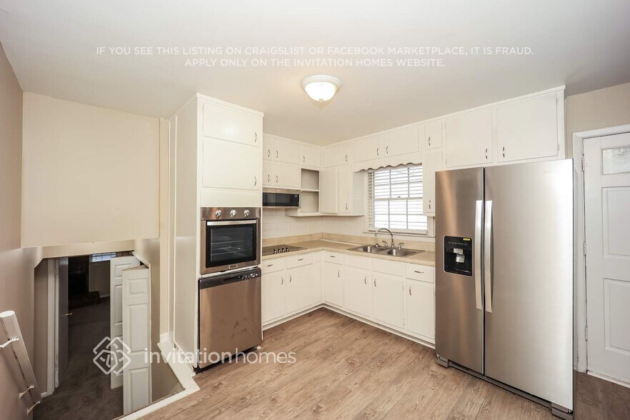 Building Photo - 3410 Valley Ridge Terrace SW