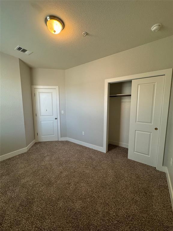 Building Photo - 2219 Katy Ln