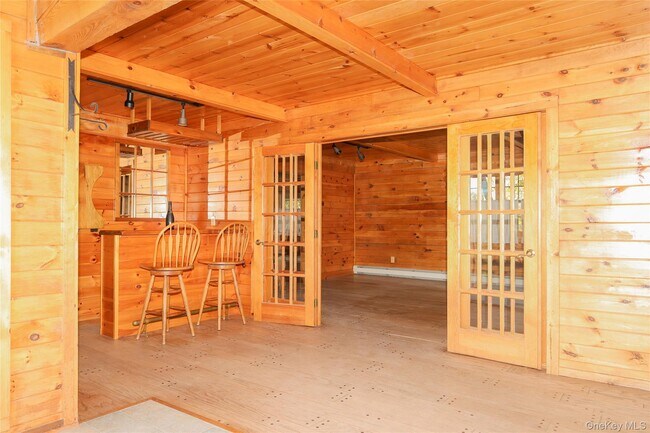 Building Photo - 618 Clapp Hill Rd