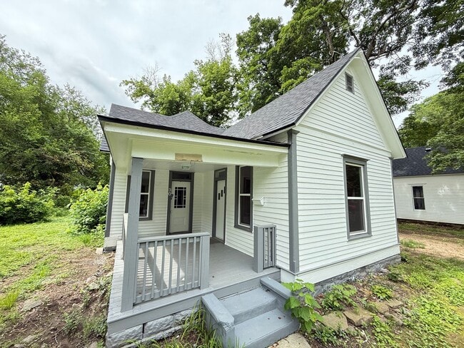 Building Photo - 3 Bed 1 Bath Aurora, MO