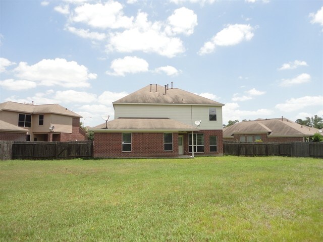 Building Photo - 6802 Lark Hill St