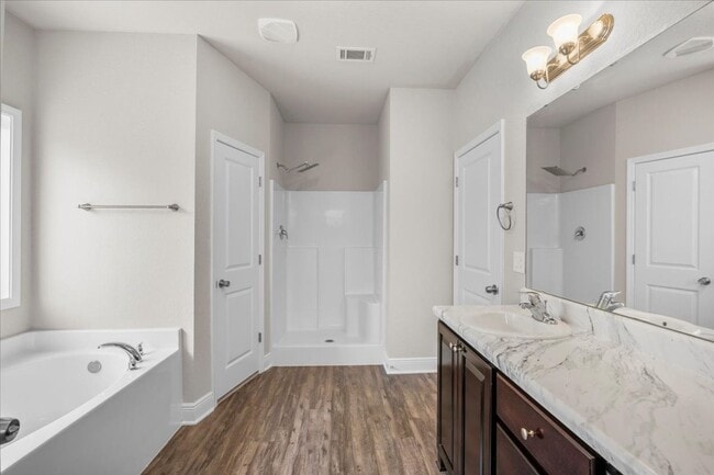 Building Photo - 3 bedroom 2 bathroom- GREAT Location in Pace!