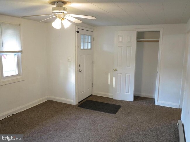 Building Photo - 6712 Breezy Dr