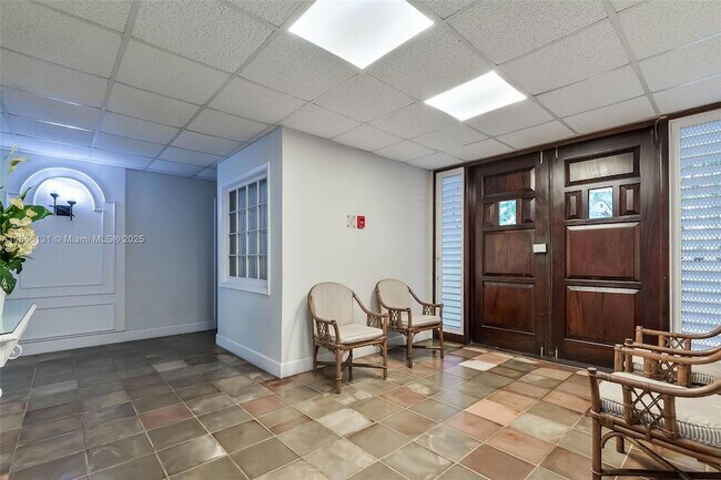Building Photo - 1150 Madruga Ave