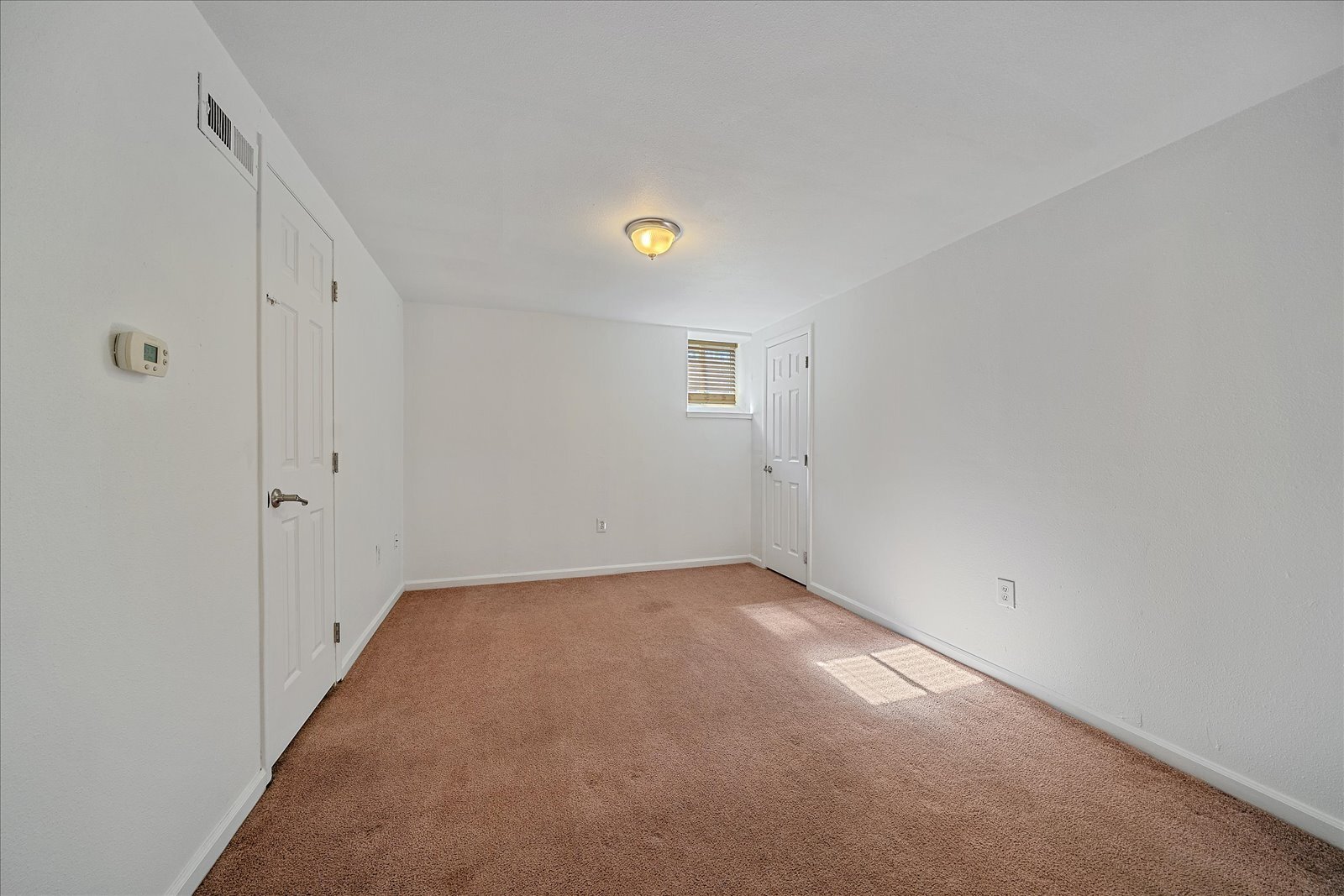 Building Photo - 1567 Meade St