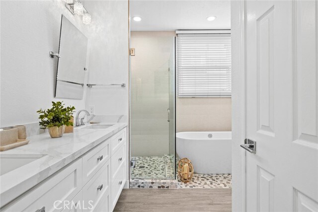 Building Photo - 1900 CA-1