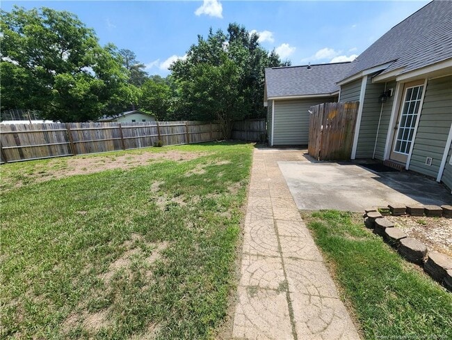 Building Photo - 1549 Laurel Oak Dr