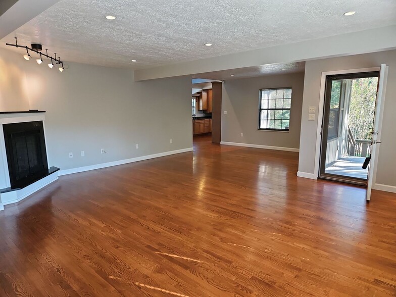 Interior Photo - Castle Terrace Apartments