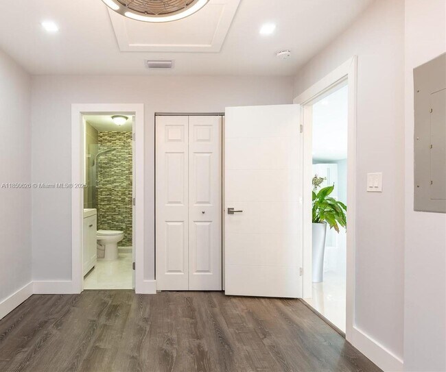 Building Photo - 14003 SW 147th Ct