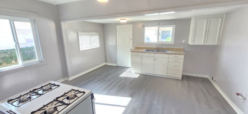 Building Photo - 13109 Barlin Ave