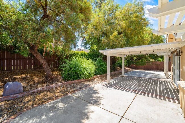 Building Photo - 36052 Breman Ct