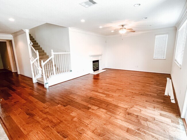 Building Photo - 2356 Cantalise Dr
