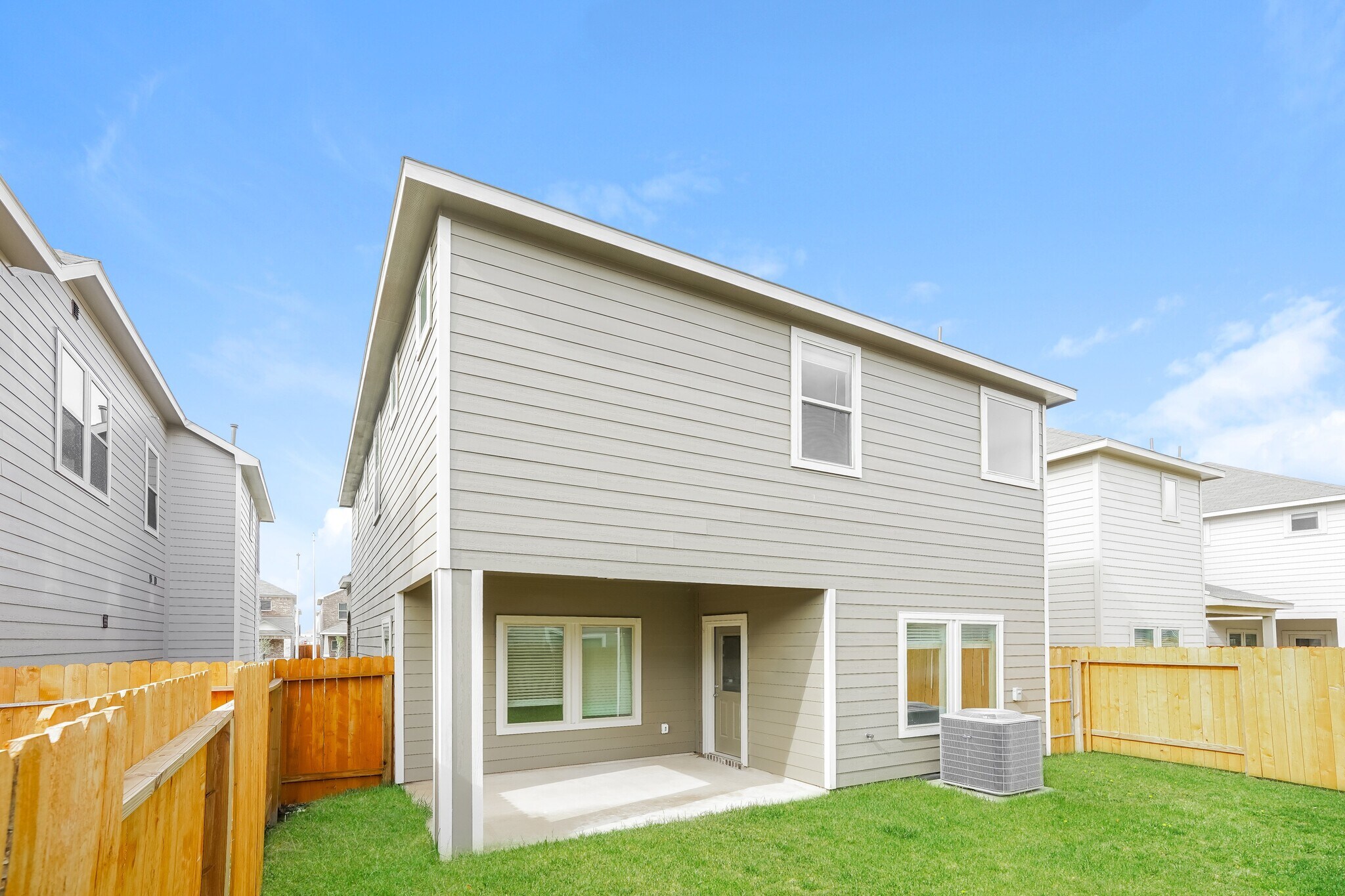 Building Photo - 7918 Cypress Country Dr