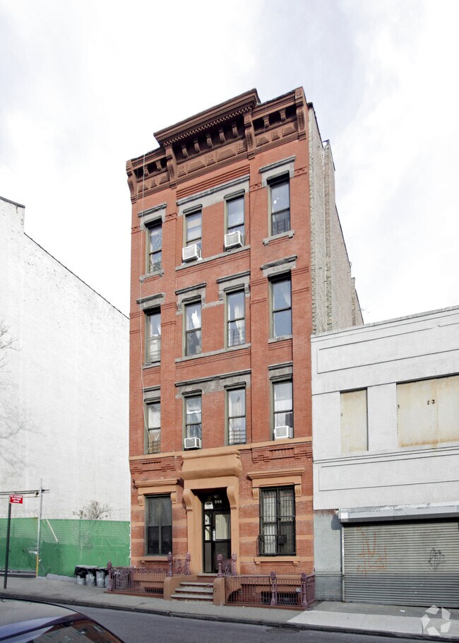 Building Photo - 423 E 152nd St