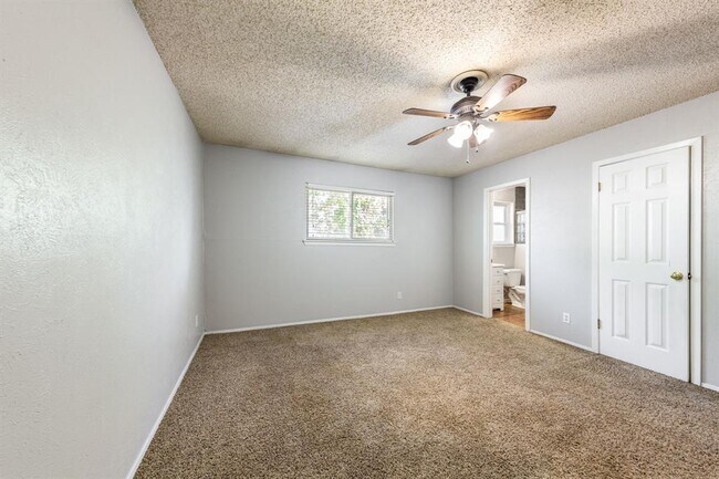 Building Photo - 1202 Wroxton Way
