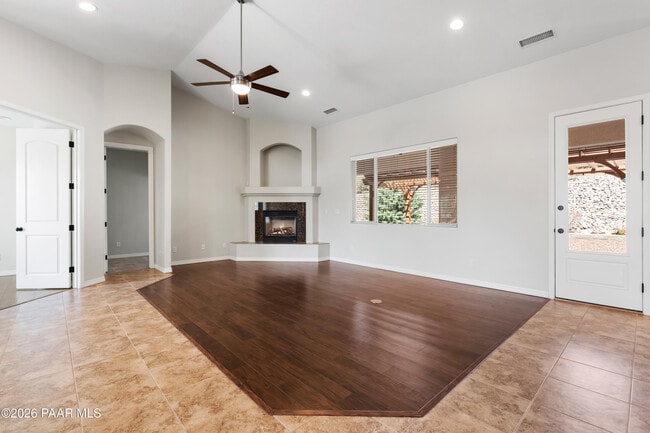 Building Photo - 5712 Ginseng Way