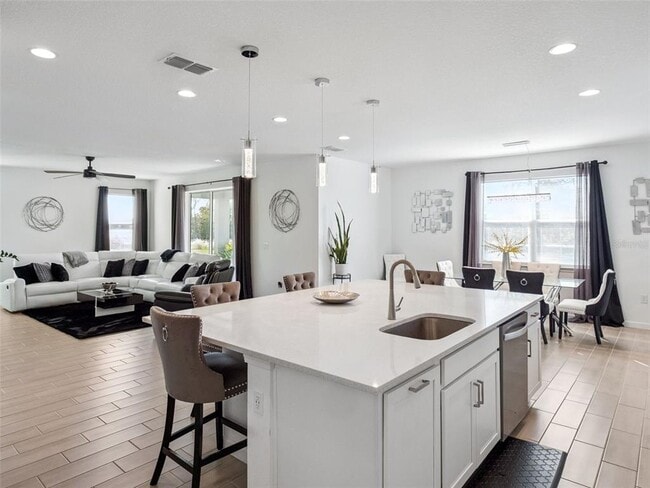 Building Photo - 591 Via Bella Ct