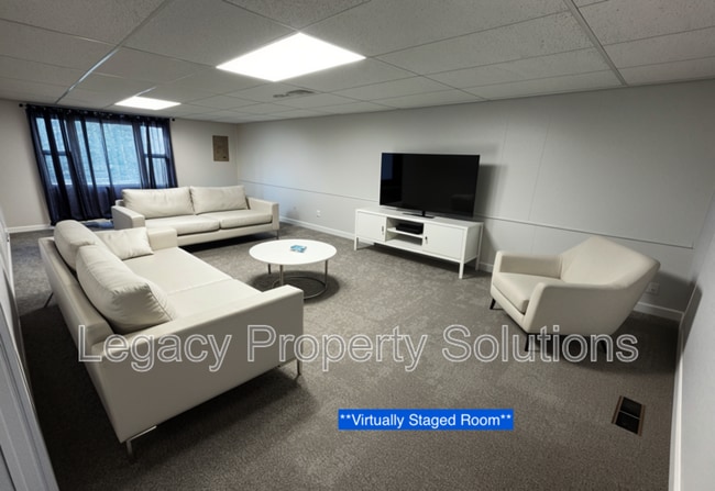 Building Photo - 609 N 29th St