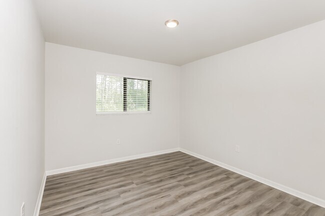 Building Photo - 3007 51st St W