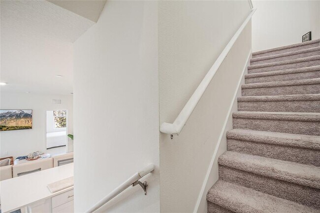 Building Photo - 4377 Small Creek Rd