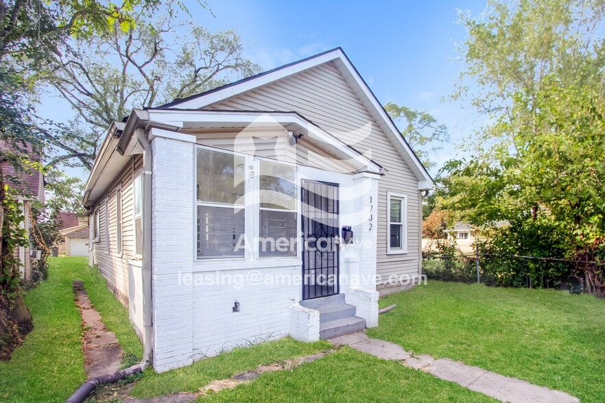 Building Photo - 1732 Draper St