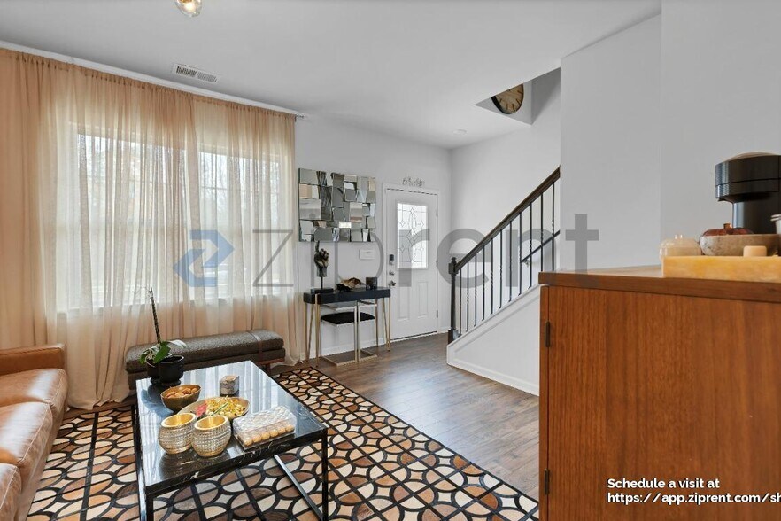 Building Photo - 147 N Ranney Way