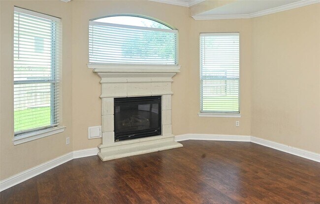 Building Photo - 8707 Westbrook Forest Dr