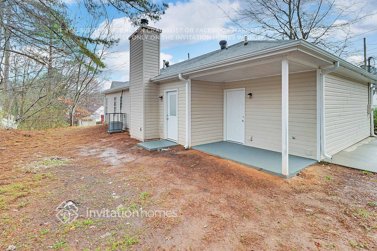 Building Photo - 626 Waynes Ct SE
