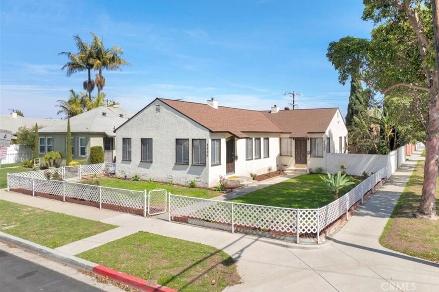 Primary Photo - 2202 Euclid Ave