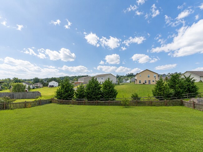 Building Photo - Pet-Friendly 3-Bedroom Home in Mill Creek