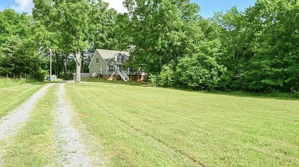 Building Photo - 6222 Nesbit Rd