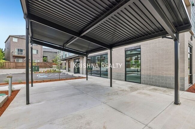 Building Photo - 7650 NW 170th Ave