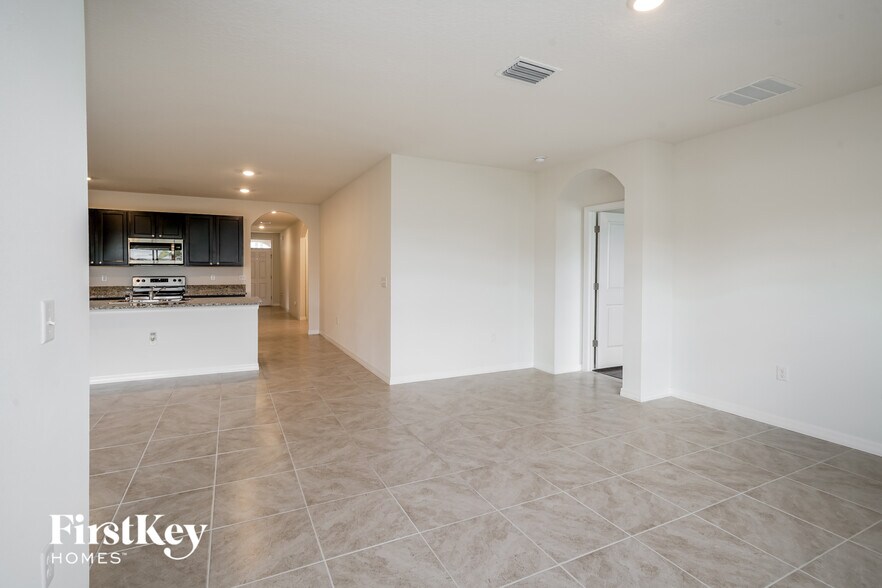 Building Photo - 3008 Blakert Ct