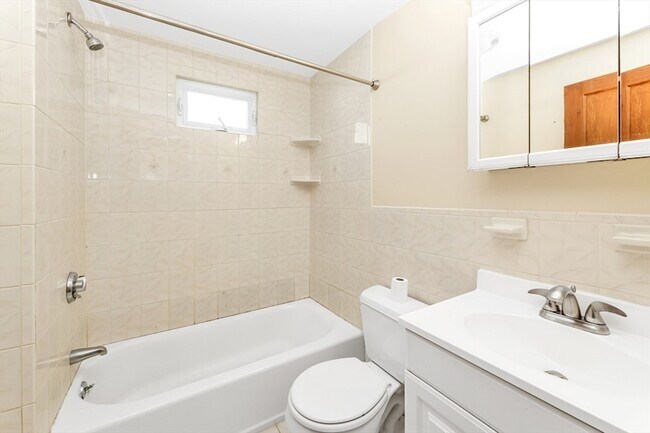 Building Photo - 278 Roslindale Ave